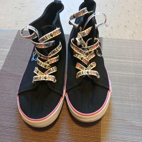 Kids Black High-Top Sneakers with Colorful Accents - Picture 2 of 2